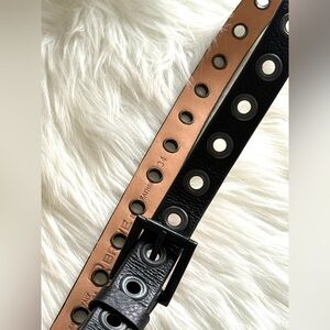 BRAVE Leather- Black smooth Leather  - With infinite grommets - DAI